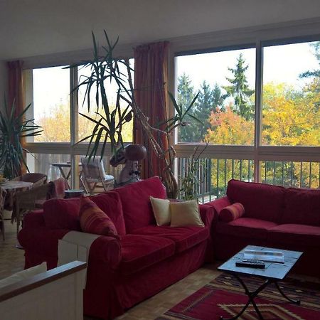 Appartement Meuble Garches Exterior foto